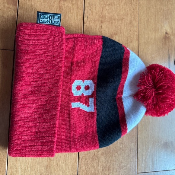 Crosby Kids Pom-Pom Beanie - Red and Black - Picture 2 of 7